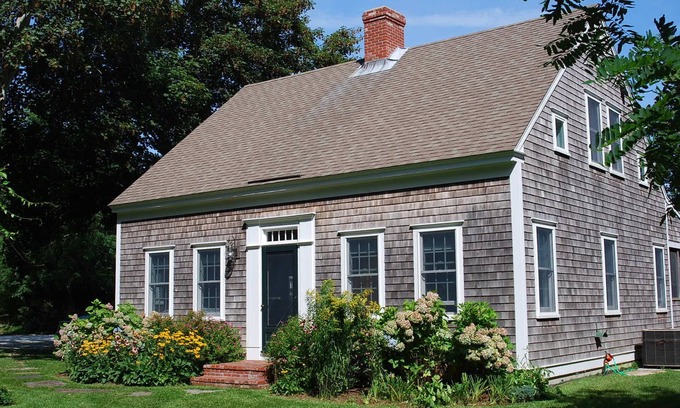 Wellfleet House | SECLUDED GEM IN THE VILLAGE - 2025 Calendar now posted