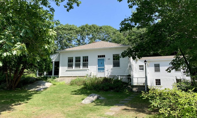 Kennebunkport House | Secluded Goose Rocks Beach Property