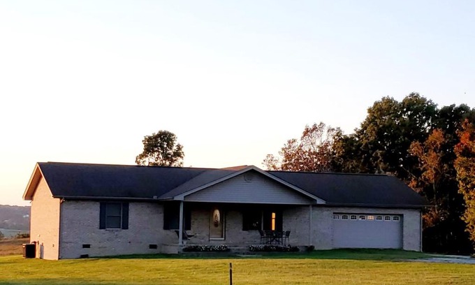 Pikeville House | Secluded house on 60 acres close to Fall Creek Falls