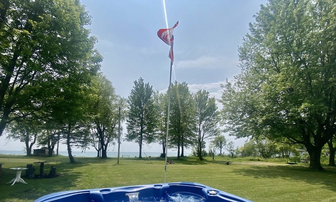 Lowbanks Cottage | Secluded Lakeview w/ hot tub & volleyball court
