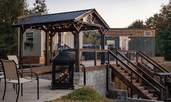 Vonore Cabin | Secluded Mountain Getaway - 2 Cozy Tiny Homes with SPECTACULAR views