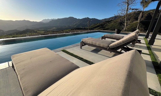 Malibu Villa | Secluded Mountain Retreat