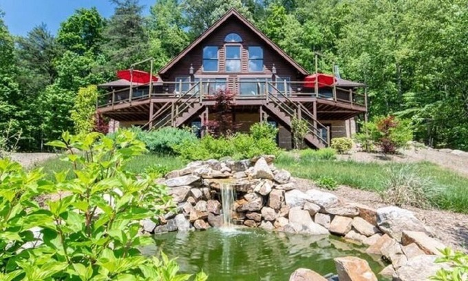 Leicester House | Secluded, scenic and upscale cabin close to Asheville