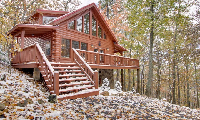 Cosby Cabin | Secluded Smoky Mountain Cabin w/Wraparound Deck!