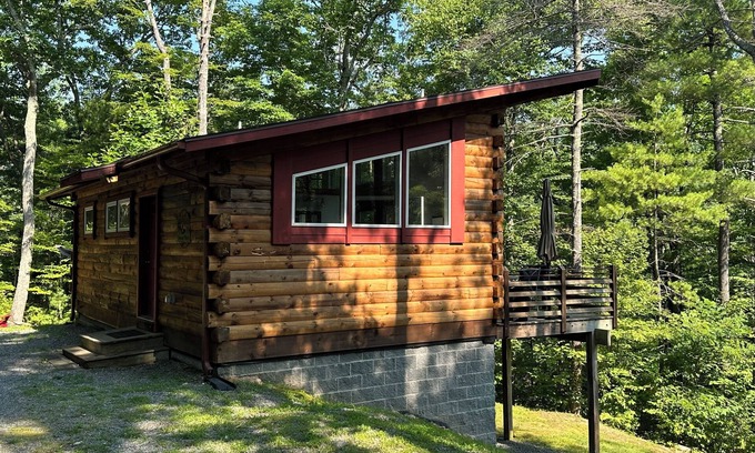 Stanardsville Cabin | Second Wind | 0 Bed, 1 Bath