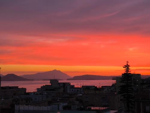 Bagnoli House | Seconda Stella a Destra