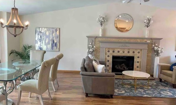 Post Falls House | Secondary Waterfront Luxury Home