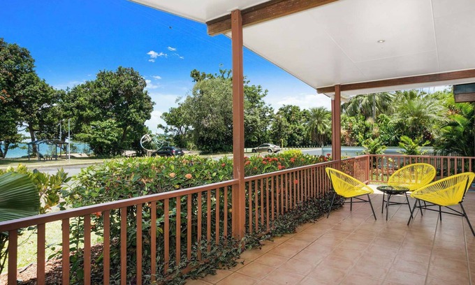 Wongaling Beach House | Secret Mission ~ Pet friendly