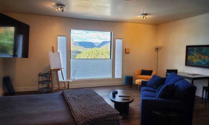 Sedona Apartment | SEDONA VISTA STUDIO - NEW, MODERN, GORGEOUS VIEWS - AMAZING 3D TOUR LINK BELOW!