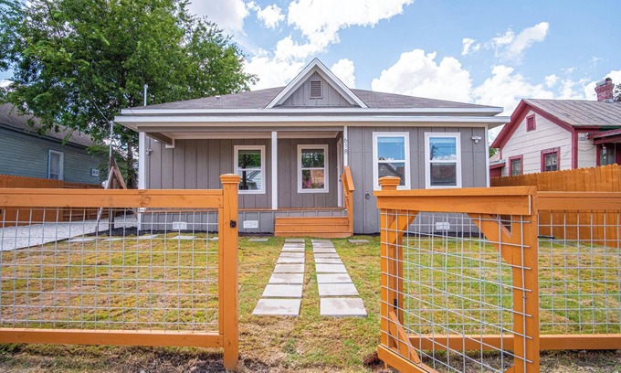 Near East Side House | Seize the Moment! 4BR/3BA Gem w/Downtown Views!