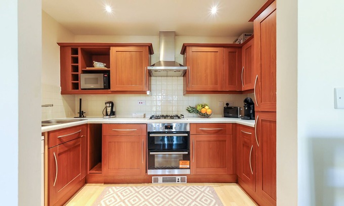 Reading Apartment | Select Serviced Accommodation - Hunters Wharf