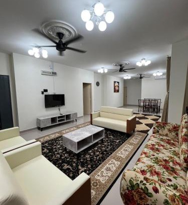 Kampung Rawa House | Selesa Homestay Beranang