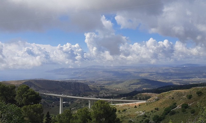 Safed Apartment | Self-contained Garden Flat Galilee sea mountains WiFi, Air-Conditioner, BBQ 1