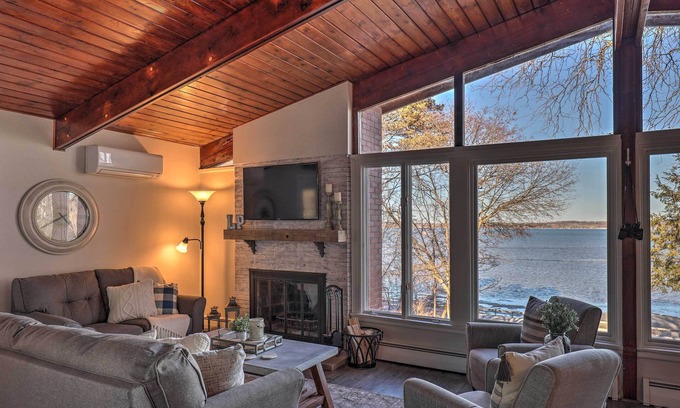 Seneca Falls Cottage | Seneca Falls Cottage on Cayuga Lake Wine Trail!