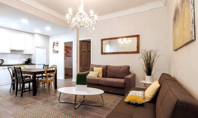 Palacio Apartment | Sensacional Apartamento Junto a Palacio Real