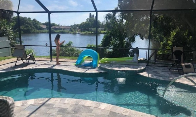 South Bradenton House | SEPT OCT NOV DISCOUNTS! IMG AMIsland BEACHES KAYAKS FISHING ON LAKE KIDS PETS OK