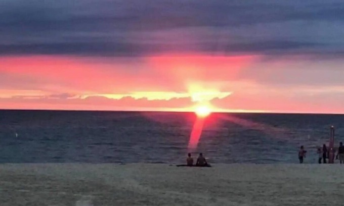 Ludington House | September dates now open! Cozy Beach Town Cottage Awaits.