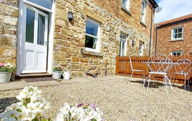 Castleton House | Serendipity cottage