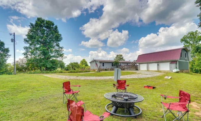 Tellico Plains RV Rental | Serene boondocking in Tellico Plains