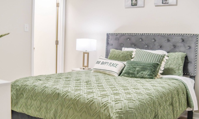 Northwest Raleigh Condo | Serene Condo In The Heart Of Raleigh!