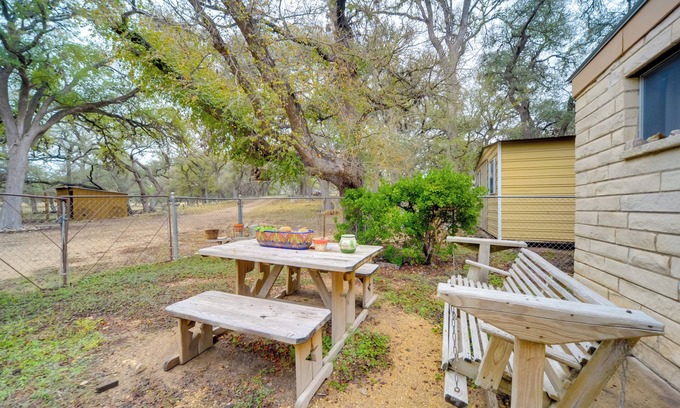 Fredericksburg House | Serene, Country Retreat ~ 12 Mi to Main St!