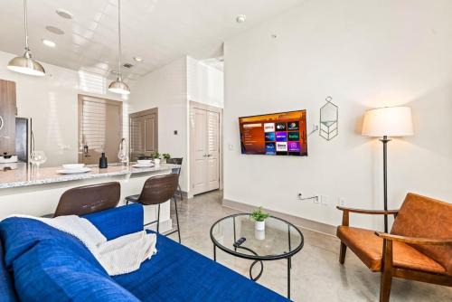 Fort Worth Apartment | Serene Escape 1BD Pool 2 min to TCU