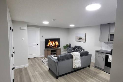 Calgary Apartment | Serene Haven - 1 bedroom apartment.