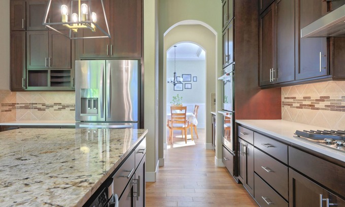 Bonny Slope House | Serene Haven Heights on Kinsley Terrace #41862
