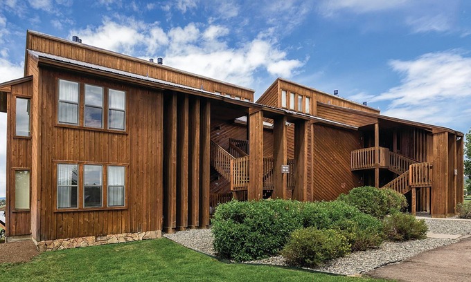 Pagosa Springs Condo | Serene Holiday Vacation, Lakeside Scenic Condo Resort