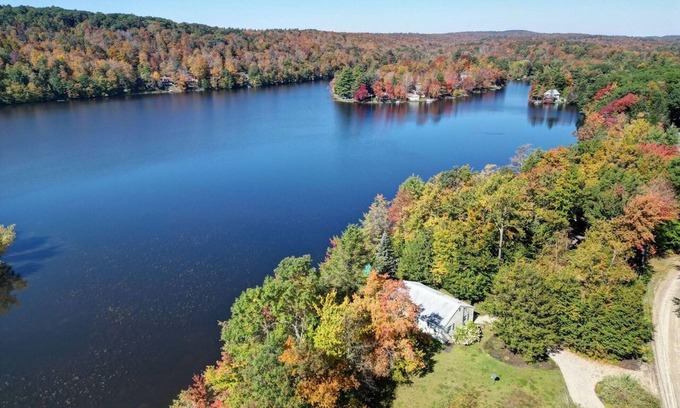 Sherwood Forest Cottage | Serene Lakefront Retreat in the Berkshires!