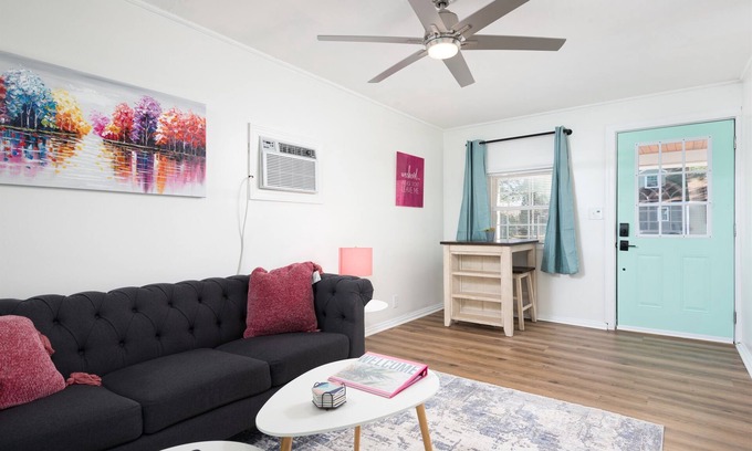 Rock Hill Cottage | Serene & Quiet Cottage | Office | 5 Min to RH