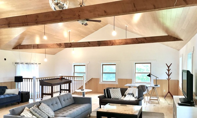 Germantown House | Serene retreat in a converted dairy barn with pond views