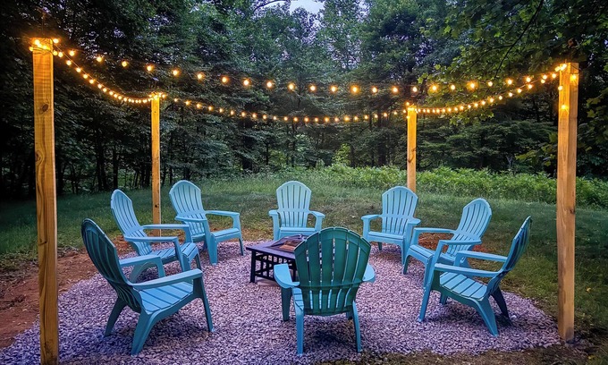 Roseland House | Serene Roseland Retreat Near Wintergreen Resort!
