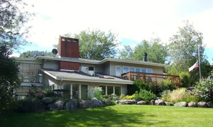 Ames Other | Serene rural accommodations minutes away from Ames and Iowa State University