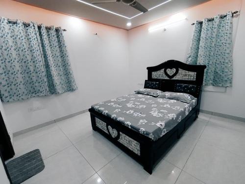 Serilingampally House | Serene Sanctuary