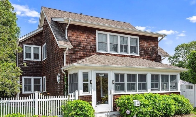 Southampton House | Serene Southampton Village Retreat
