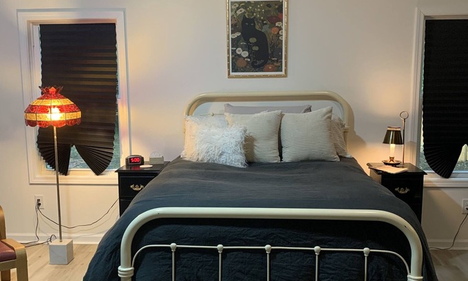 Summerville Historic District Apartment | Serene Summerville Stay