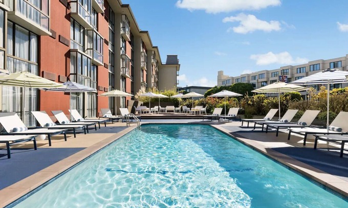 Fisherman's Wharf Hotel | Serene Two Queens, Caza, Steps from Waterfront, Chic Room