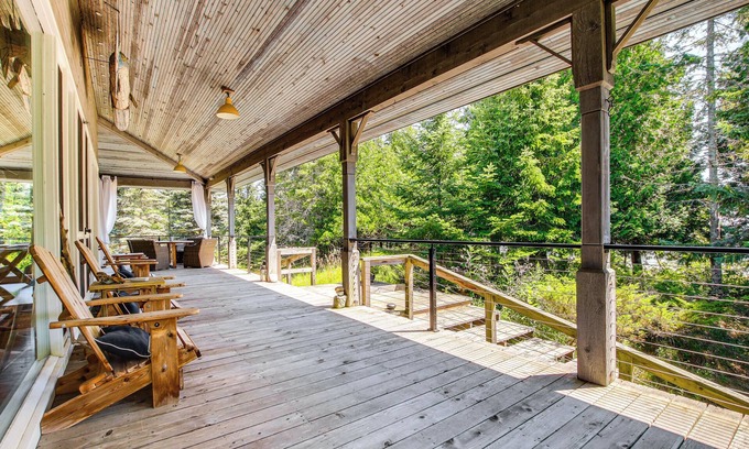 Gills Rock Cabin | Serene Washington Island Getaway w/Private Beach!