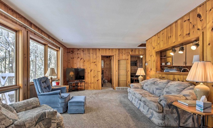Arbor Vitae Cottage | Serene Woodruff Cottage: Lakefront Access!