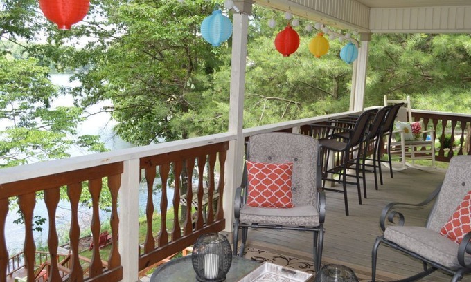 Goreville Cabin | Serenity at the Lake