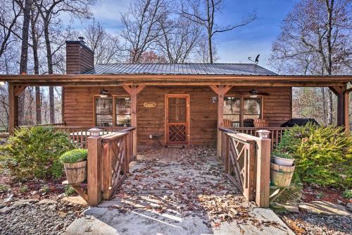 Mineral Bluff House | Serenity Cabin with Furnished Deck