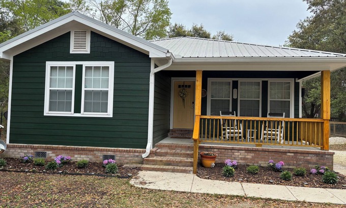Ocean Springs House | Serenity Cottage