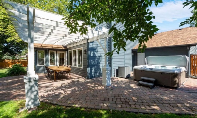 Boise House | Serenity Gardens - Hot tub! Fire Pit! near the river walk,