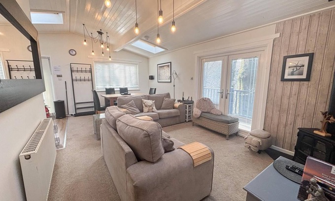 Windermere Cabin | Serenity- Lovely & Cosy 3Bedroom Lodge
