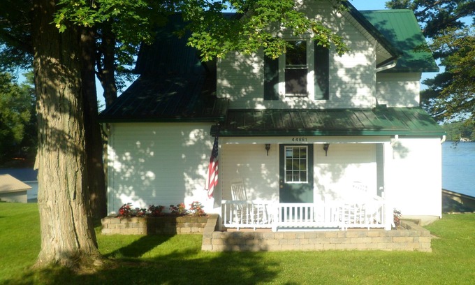 Alexandria Bay House | Serenity Now.