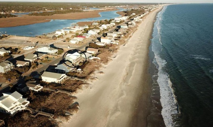 Oak Island House | Serenity Sands Beach Retreat