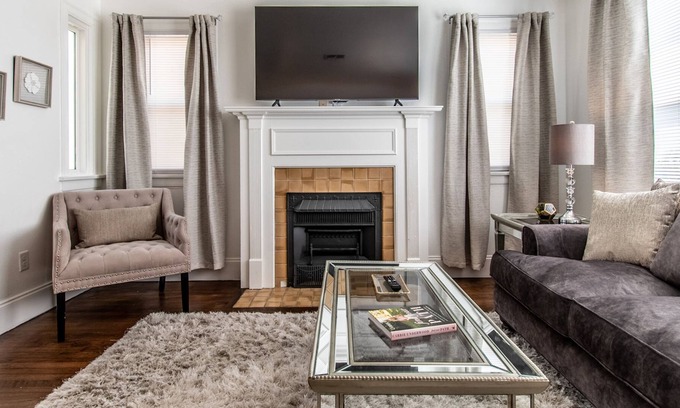 Del Mar Condo | Serenity Suite- Unit B- Ocean Dr