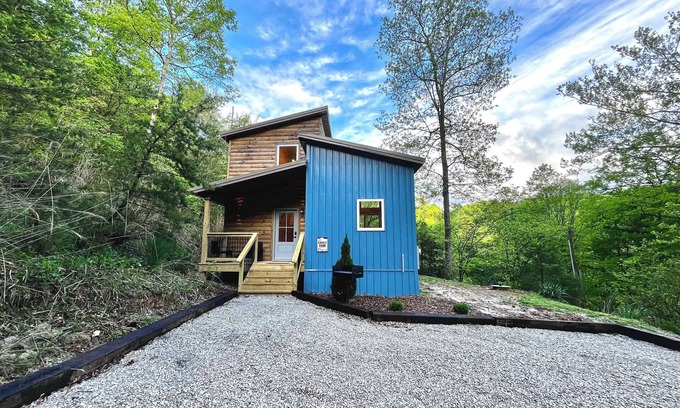 Stanton Cabin | Serenity Woods Hot Tub NEW!