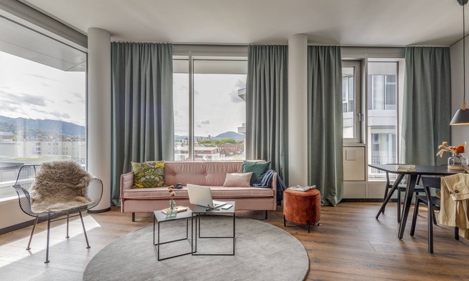 Bruhl-Guterbahnhof Apartment | Serviced Apartments in Freiburg